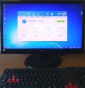 转让4核4G内存4G独显超薄22寸液晶电脑全套